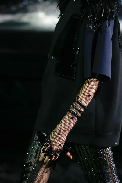 Look 68